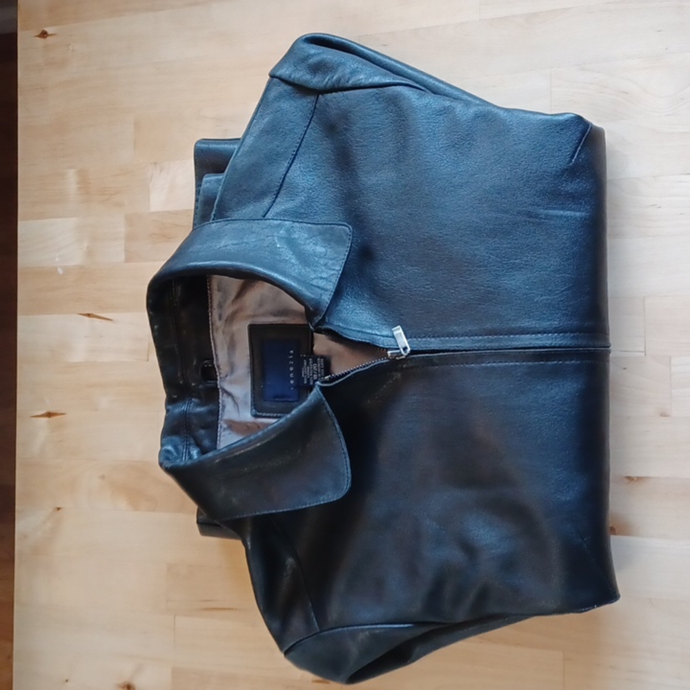 Venezia Black Leather Womens Jacket, Size 18/20)